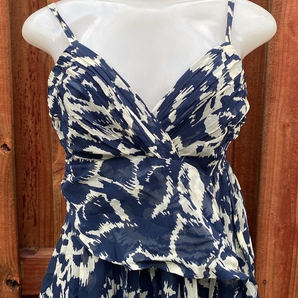 BCBG Maxazria Dress Size 4 - Picture 4 of 9